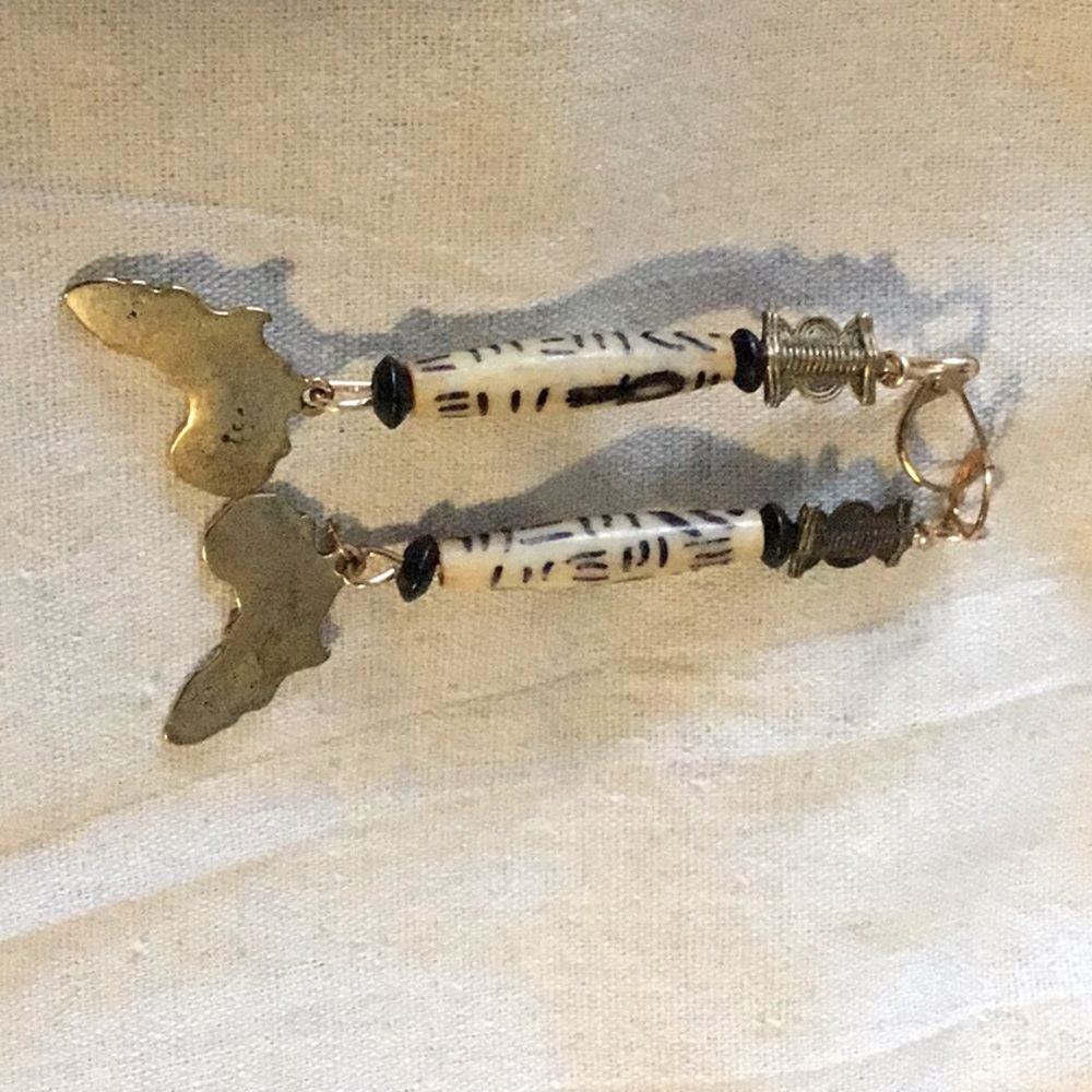 African horn earrings